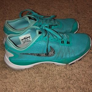 Teal Nike training flex supreme TR 4